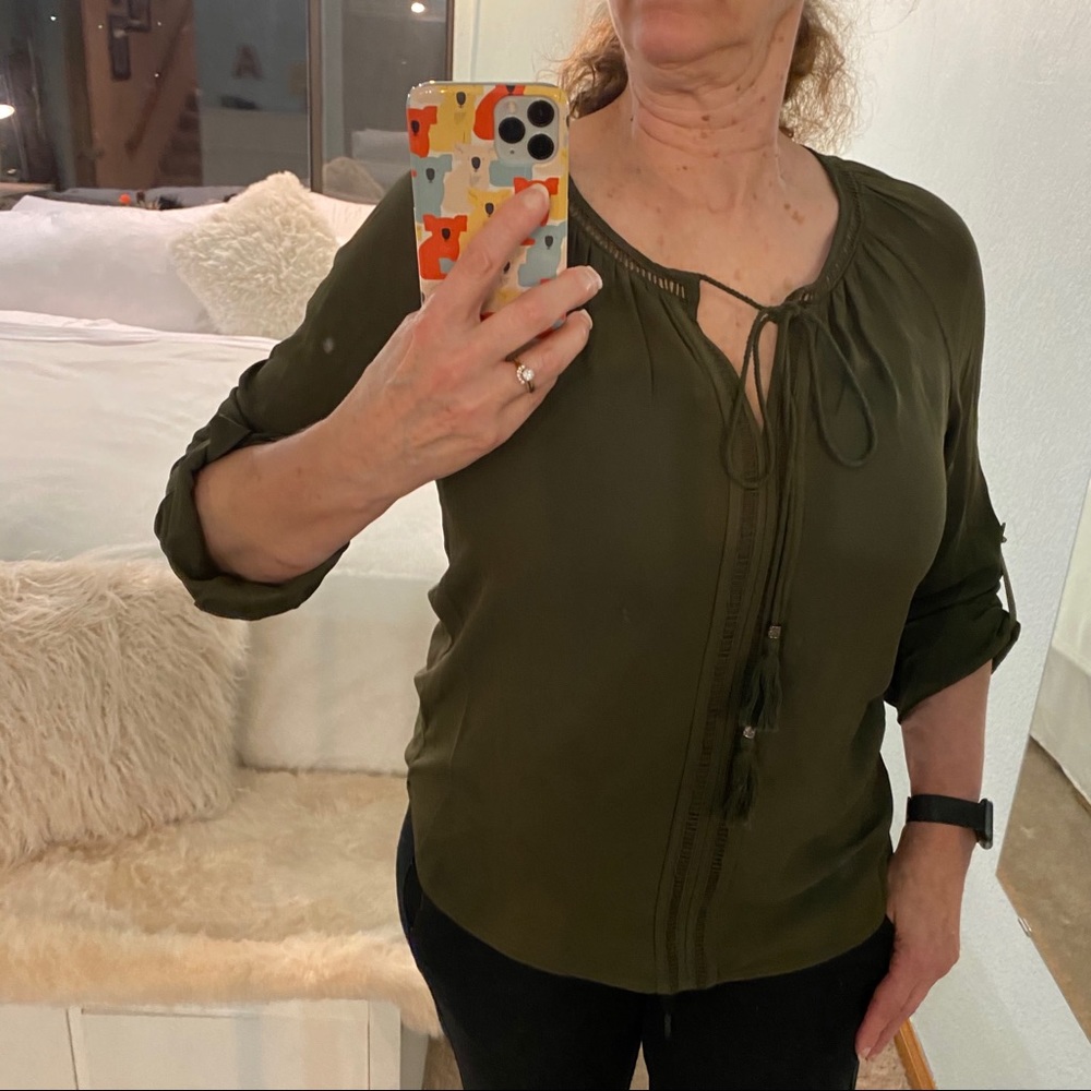 Pullover Blouse With Adjustable Sleeves - image 6